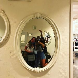 Meet your Posher, Ava